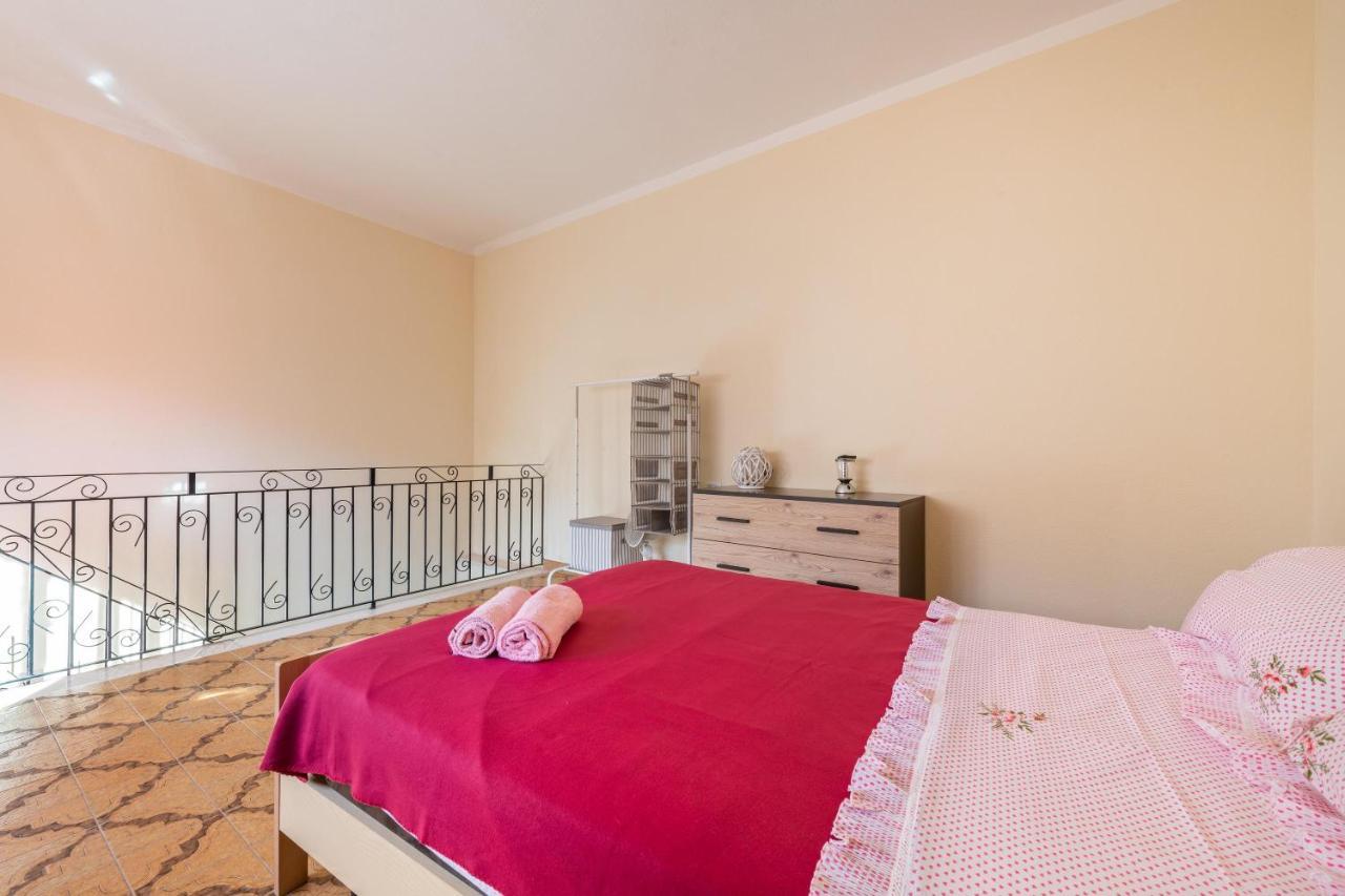 Ferienwohnung Casa Di Stefania Fluminimaggiore Exterior foto