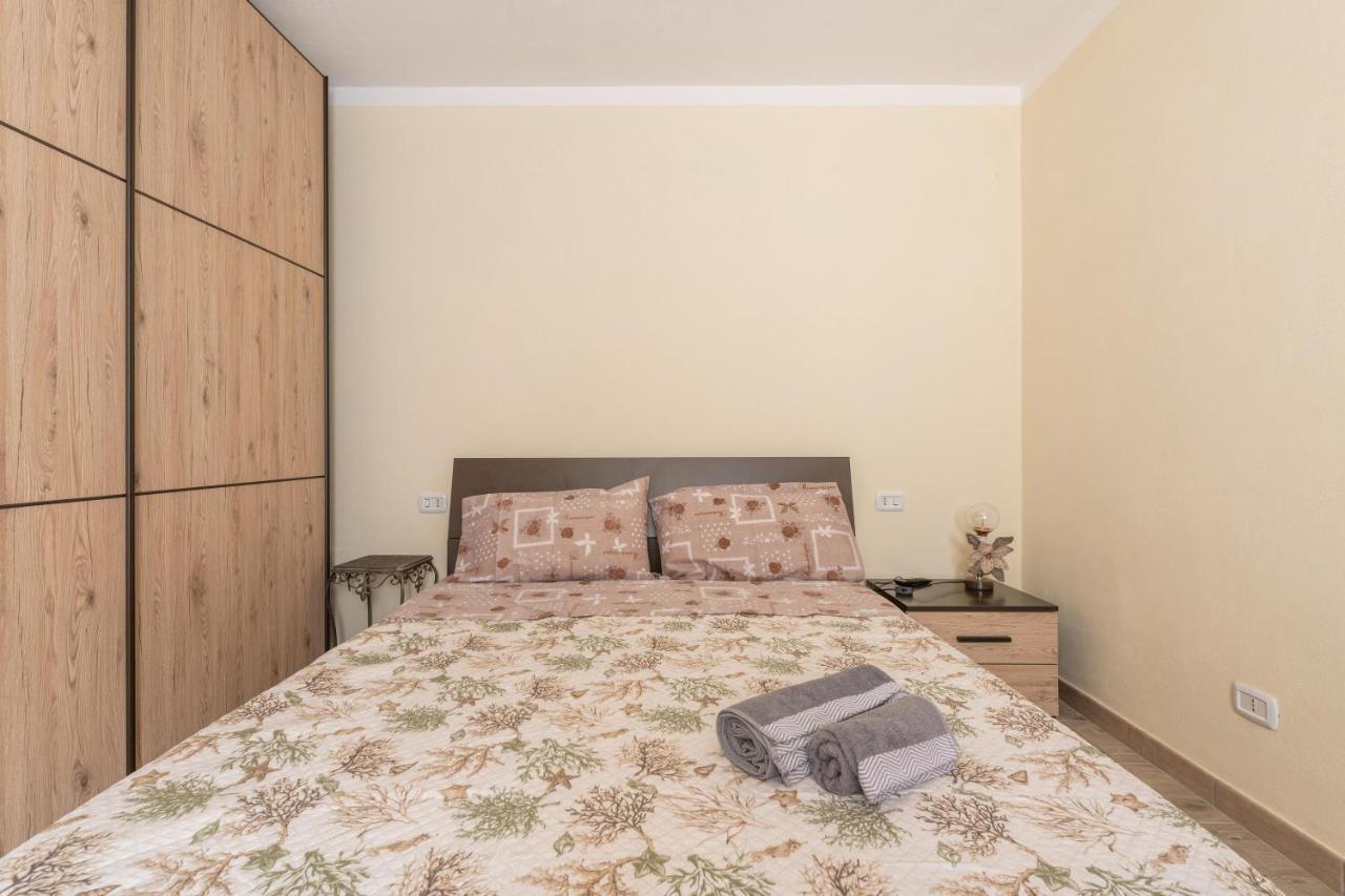 Ferienwohnung Casa Di Stefania Fluminimaggiore Exterior foto